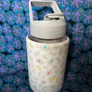 HydroJug color me cheetah glass jug with straw